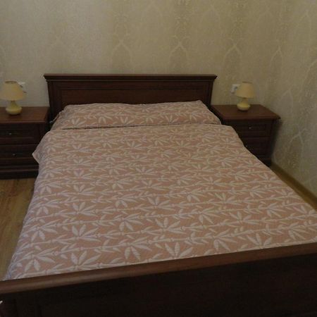 Apartment On Deribasovskaya 18 Odessa Buitenkant foto